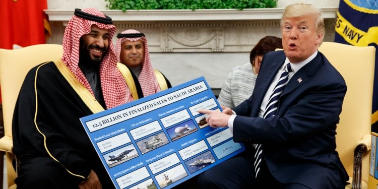 ترامب يكشف مجدداً: السعودية دفعت لنا المليارات مقابل القوات الإضافية