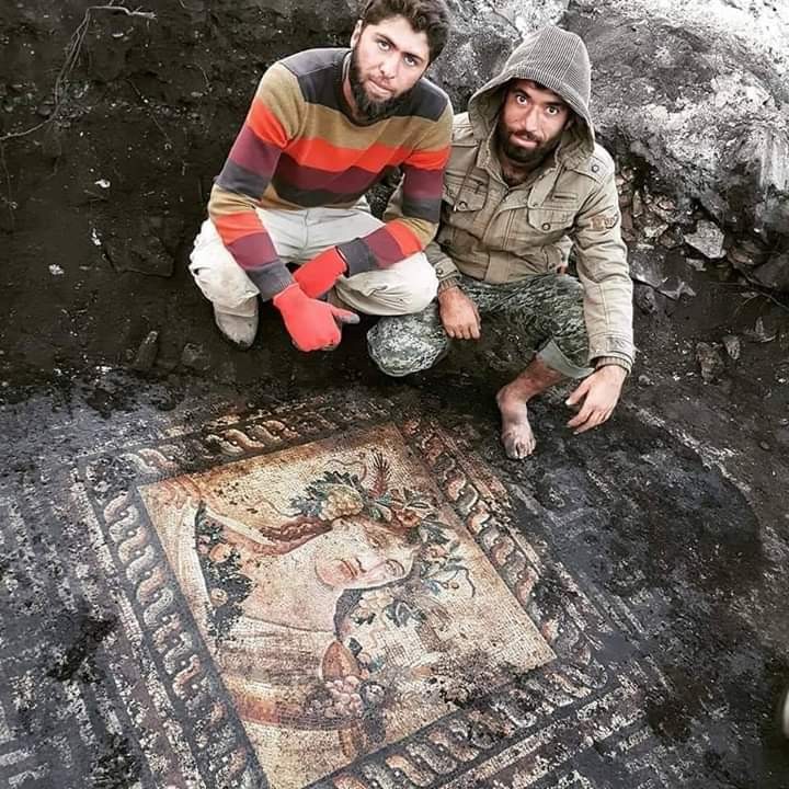 فصائل موالية لتركيا تواصل سرقة آثار مدينة عفرين السورية المحتلة وتغيير هويتها