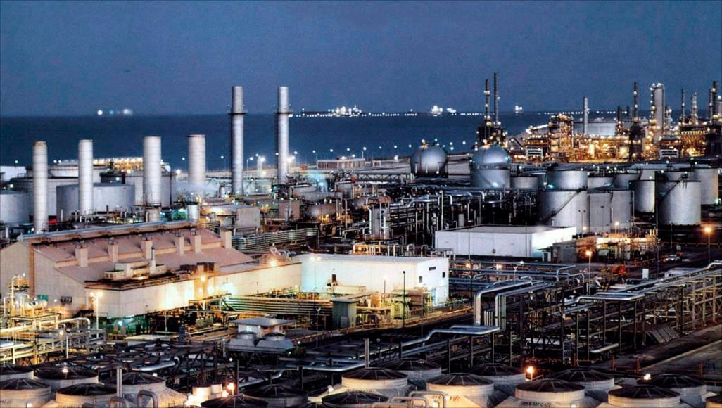 الحكومة السعودية تُهدد وتتوعد كل من يصور الصواريخ اليمنية, صور