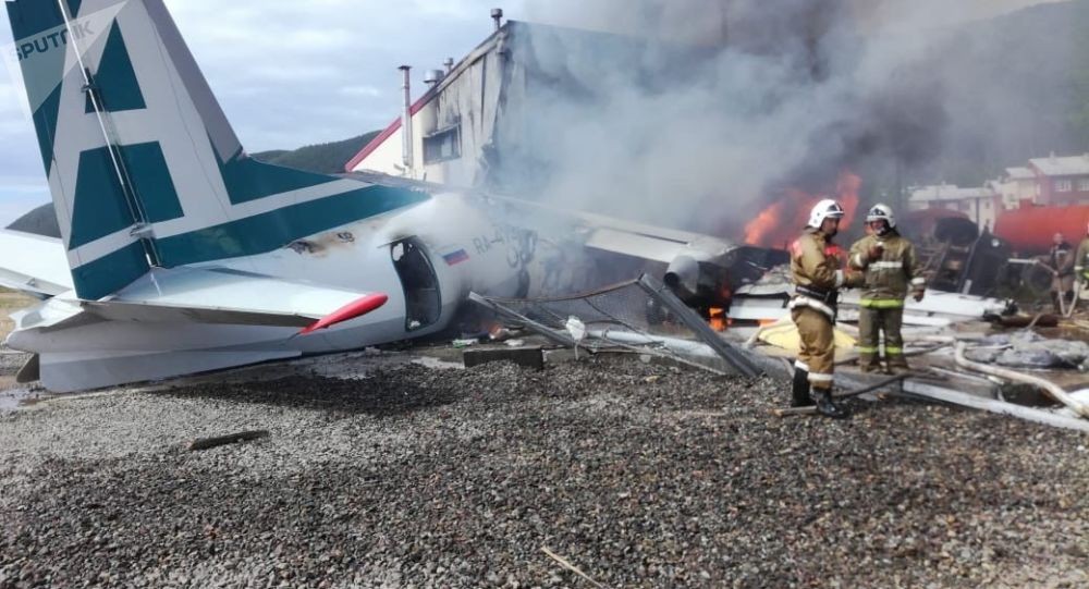 هبوط اضطراري لطائرة روسية خاصة يسفر عن ثمانية إصابات