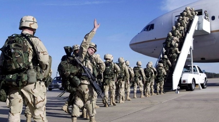 على وقع عمليات المقاومة .. القوات الأميركية تبدأ بالانسحاب من القائم العراقية