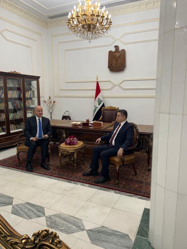 تقرير خاص : ما كتبته منصات التواصل الإجتماعي عن تكليف برهم صالح للمترجم الأمريكي عدنان الزرفي لتشكيل حكومة العراق فمن هو..