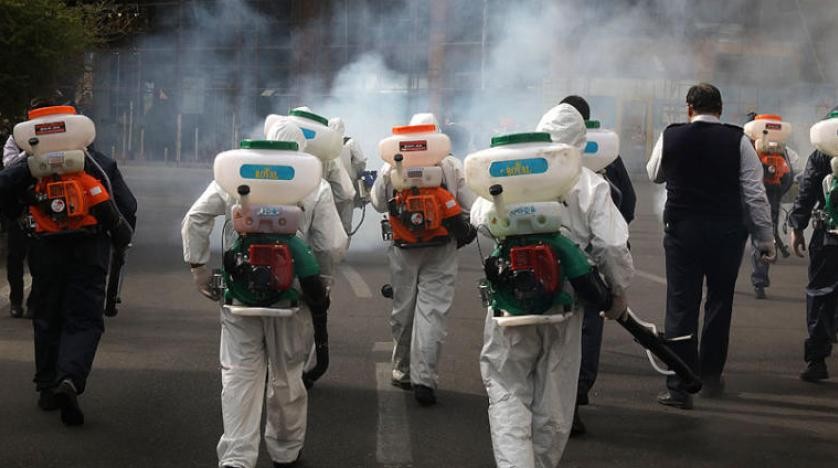 للمرة الأولى في تاريخيها إيران تجري مناورات 