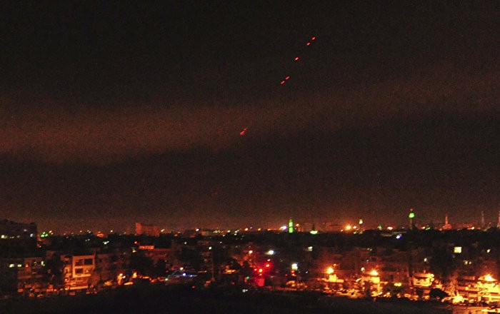 رداً على الضربة الموجعة التي تلقتها قوات الاحتلال في التاجي, طائرات العدو الأمريكي تعتدي على الحشد والجيش العراقي.