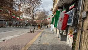 نصف الموظفين في إيران يعملون من منازلهم 