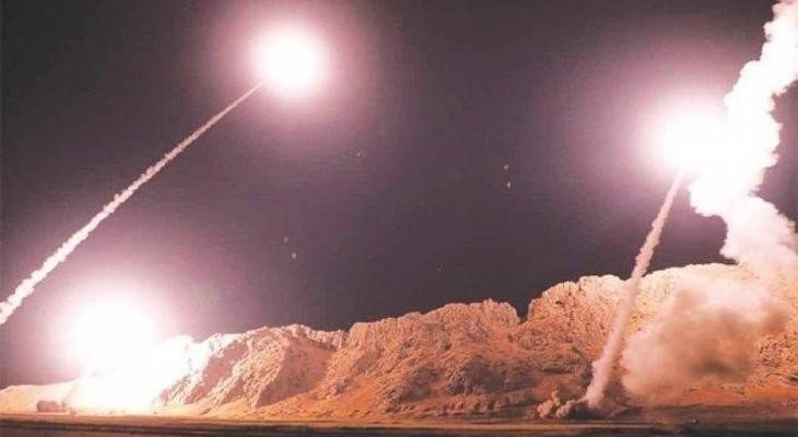 شاهد بالفيديو هجوم صاروخي عنيف على قاعدة التاجي الأميركية في العراق