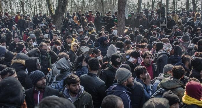 من أين أتى الفيروس.. مخيمات اللاجئين تتحول لبؤر تفشٍ لكورونا