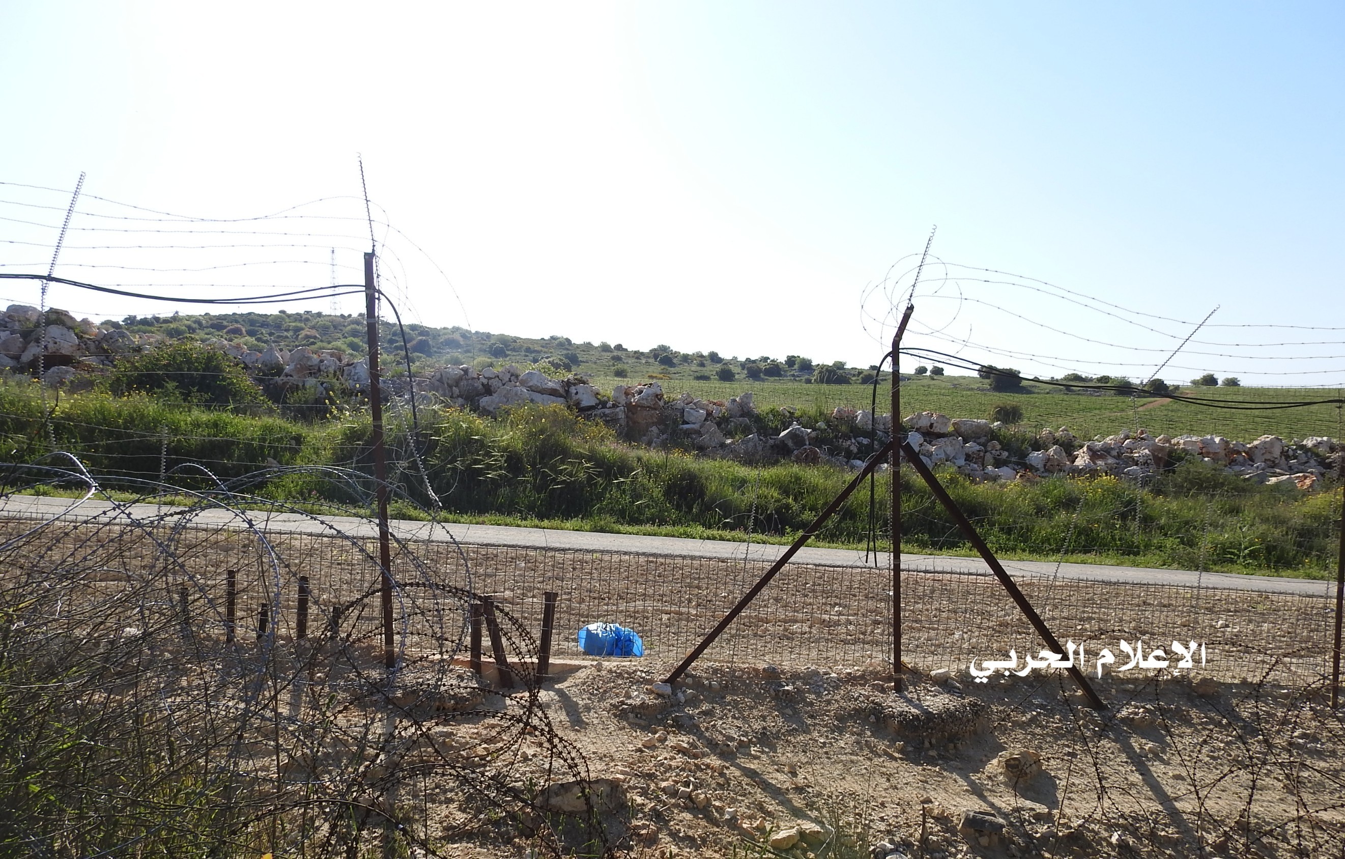 بالفيديو ..شاهد إسرائيل تستكمل أعمال صيانة ثغرات السياج الحدودي