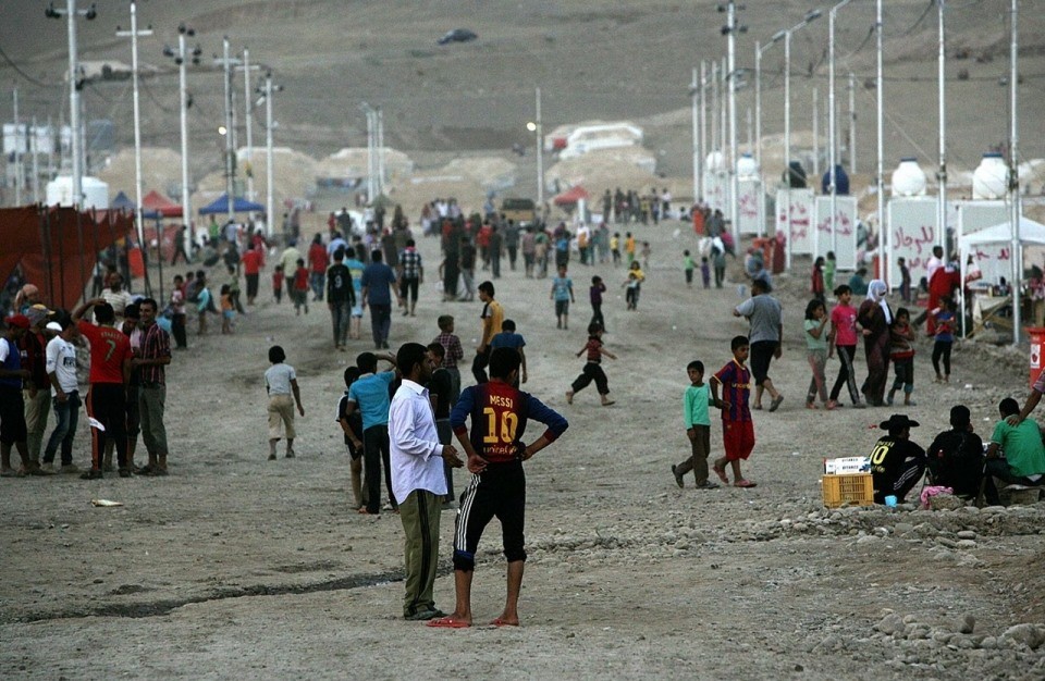 وفاة لاجئ سوري في لبنان بعد إضرام النار بنفسه (فيديو مؤلم)