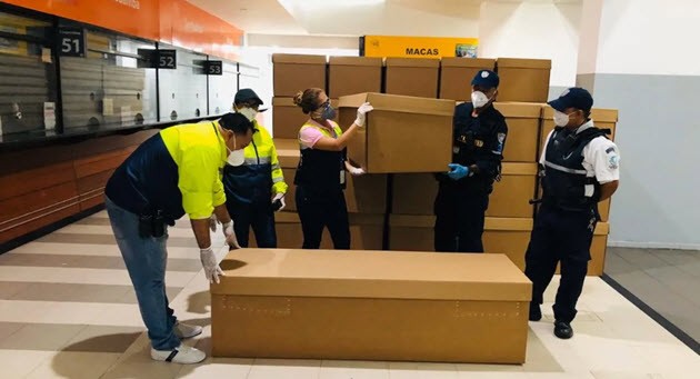 هذه المدينة تعاني من نقص التوابيت وهي الأكثر تضرراً في قارة كاملة !!