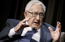 هنري كيسنجر: فوضى سياسية واقتصادية لأجيال بعد جائحة كورونا