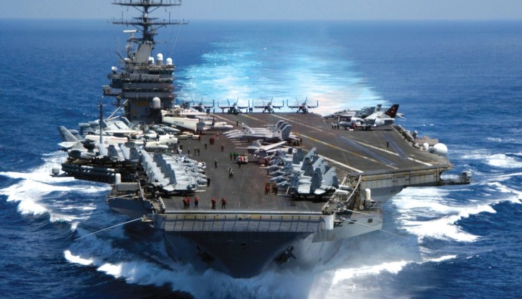فضيحة جديدة.. لهذا السبب أُقيل قائد حاملة الطائرات 