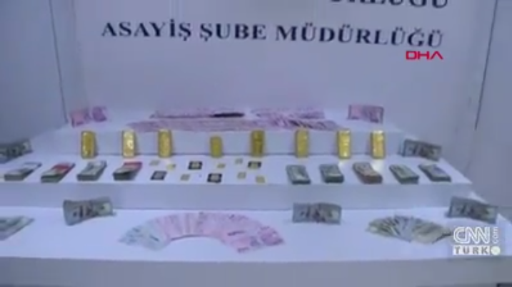 سرقة الملايين وسبائك ذهب تكشف حجم ثروة أحد الثوار السوريين في تركيا!