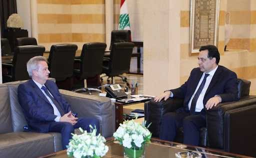 هجوم غير مسبوق من رئيس الحكومة اللبنانية على حاكم مصرف لبنان وانهيار الليرة متواصل