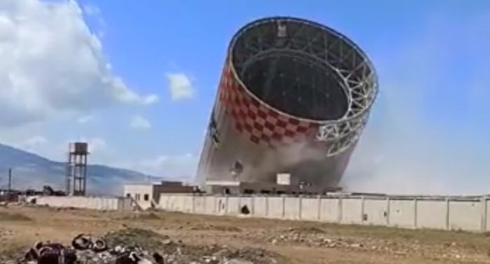 فيديو ..جماعات مسلحة مدعومة من تركيا تدمر محطة كهرباء زيزون الحرارية بريف إدلب السورية