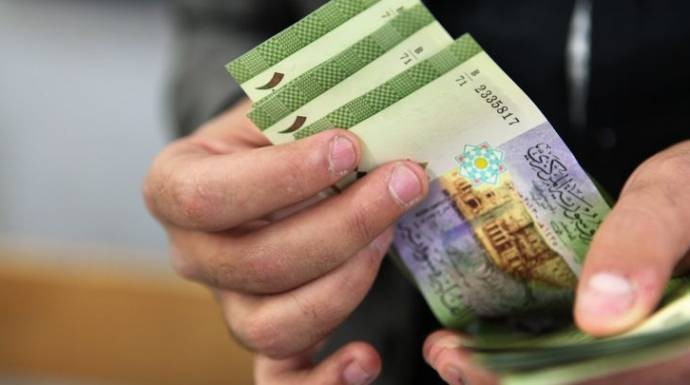 الحكومة السورية تعوض المتعطلين بسبب 
