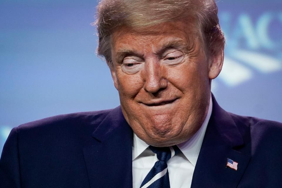 القرصان ترامب يتعرض للقرصنة, قراصنة يطالبوه بدفع 42 مليون دولار وإلآ..