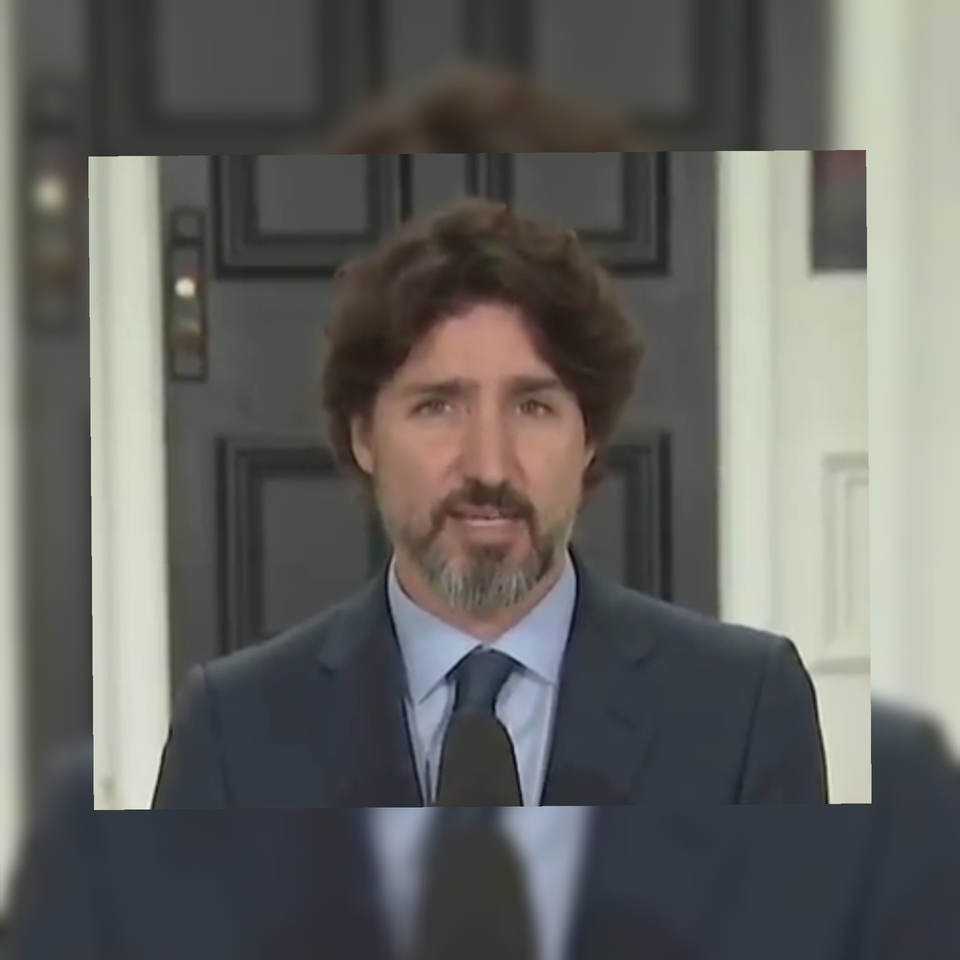 بالفيديو/رئيس وزراء كندا يقف صامتا مدة من الزمن بعد سؤال صحفي عن ترامب
