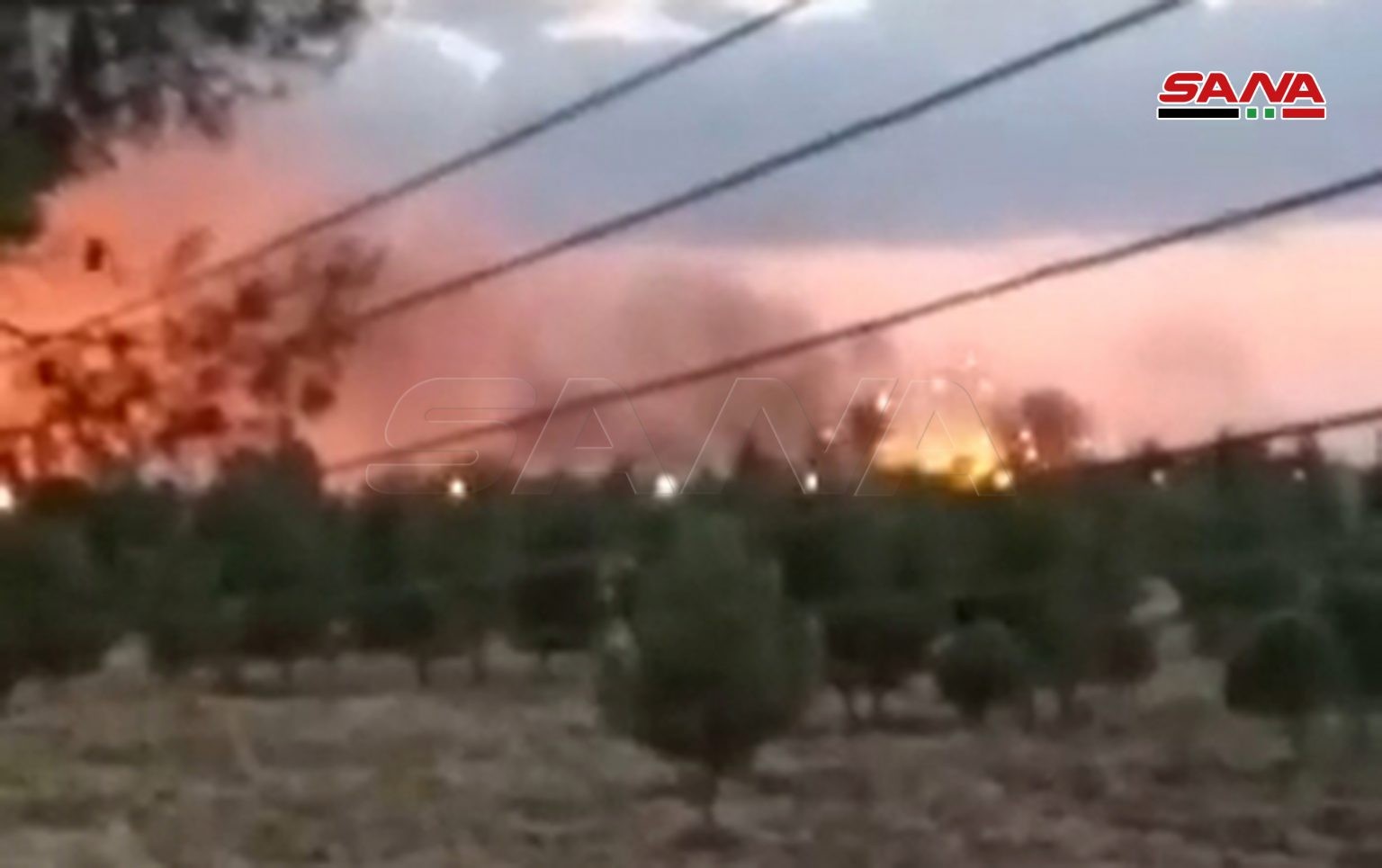 بالفيديو.. انفجار مستودع ذخيرة لمجموعات (قسد) في بلدة رميلان بريف القامشلي