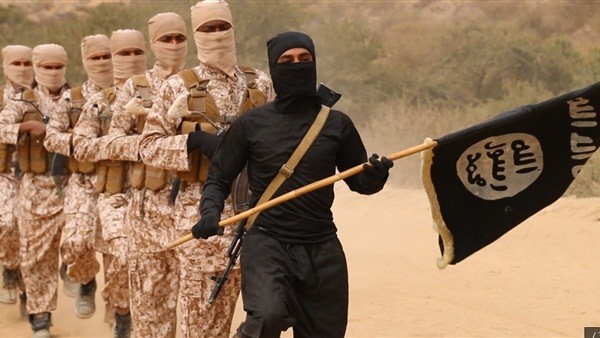داعش يستهدف الجيش السوري مجددا...هجوم إرهابي يخلف 12 شهيدا