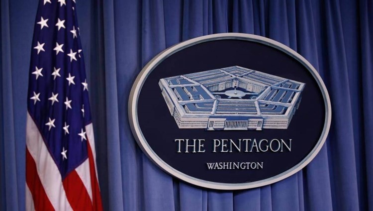 البنتاغون يعلق على لقاء قائد 