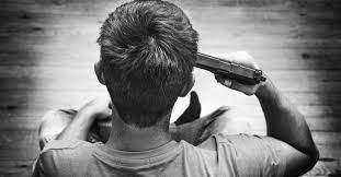 انتحر تاركاً رسالة على صدره 