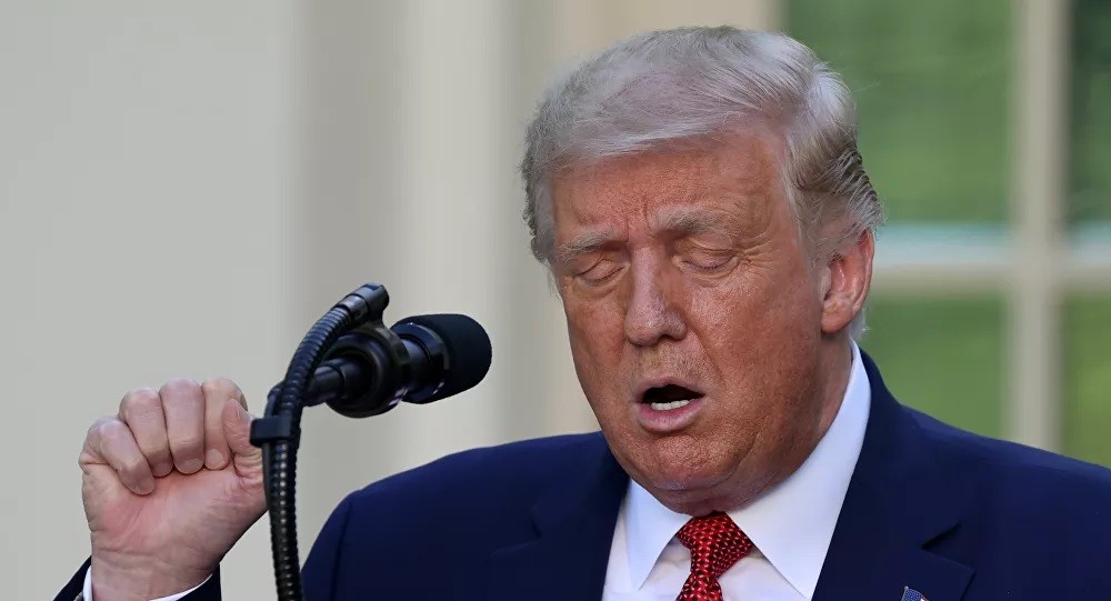 ترامب يعلق على قرار حظر بريطانيا لشركة 