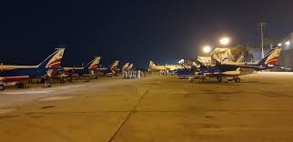 بالفيديو: تزامناً مع زيارة ماكرون...طائرات حربيّة فرنسية تحط في بيروت