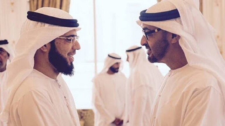 تطبيع بطعم الذل...داعية إماراتي يعتذر للاسرائيليين...ويقول: من فرحنا بالاتفاق نسينا كورونا