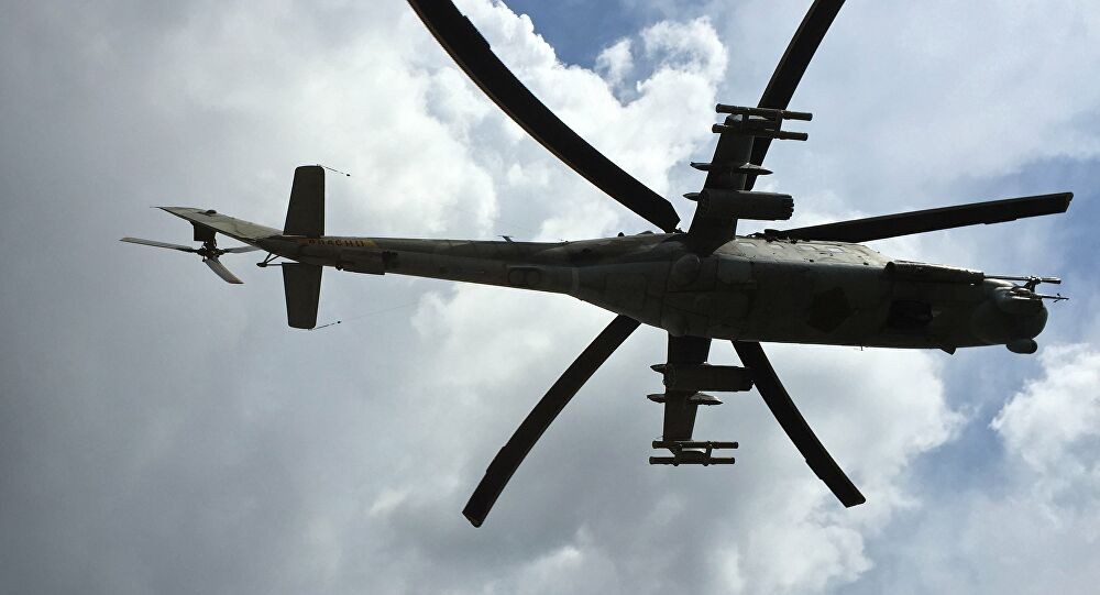 احتكاك روسي امريكي في الشمال الشرقي السوري يسفر عن اصابات بين الامريكيين وحوامة روسية تحتقر أمريكا, فيديو.