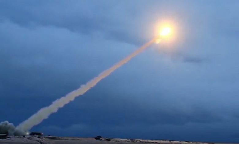 صاروخ نووي روسي يدور في الغلاف الجوي لسنوات