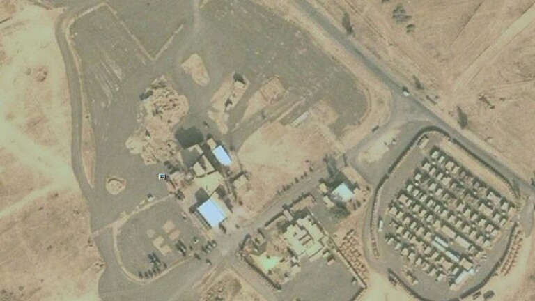 انفجار في قاعدة 