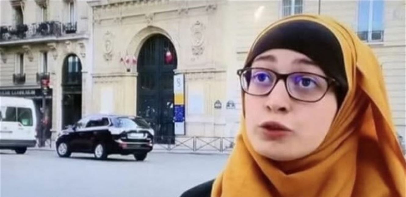 بسبب حجابها...نواب فرنسيون يغادرون اجتماع البرلمان 