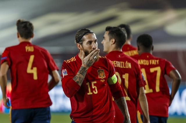 بالفيديو أهداف مباراة اسبانيا و أوكرانيا