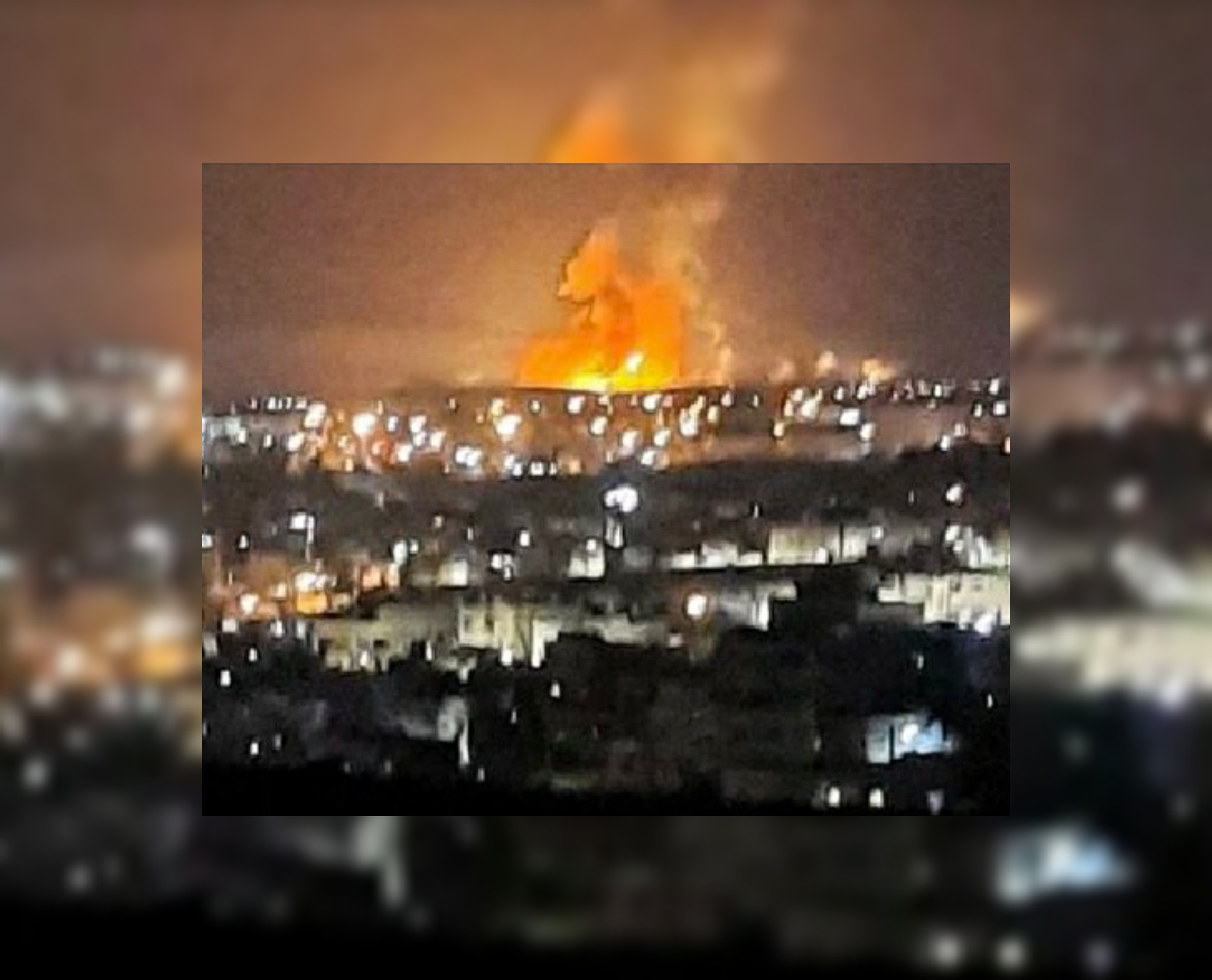 بالفيديو مصدر مسؤول /إنفجار مستودع للأسلحة في مدينة الزرقاء في الأردن