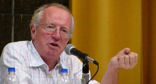 وفاة الصحفي البريطاني روبرت فيسك