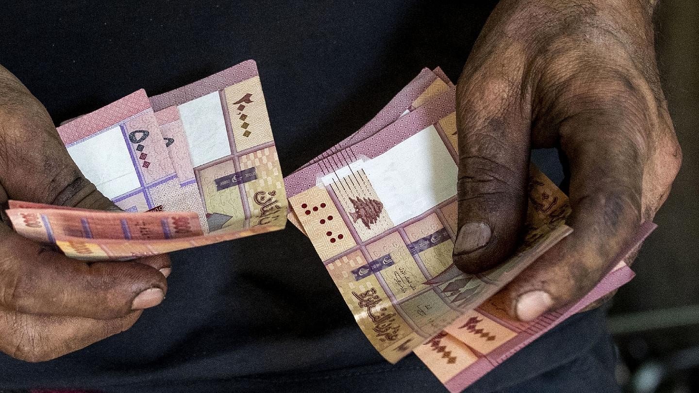 مبيع وشراء سعر الدولار في لبنان اليوم الثلاثاء 24-11-2020 سعر الليرة اللبنانية مقابل الدولار في السوق السوداء والبنك المركزي