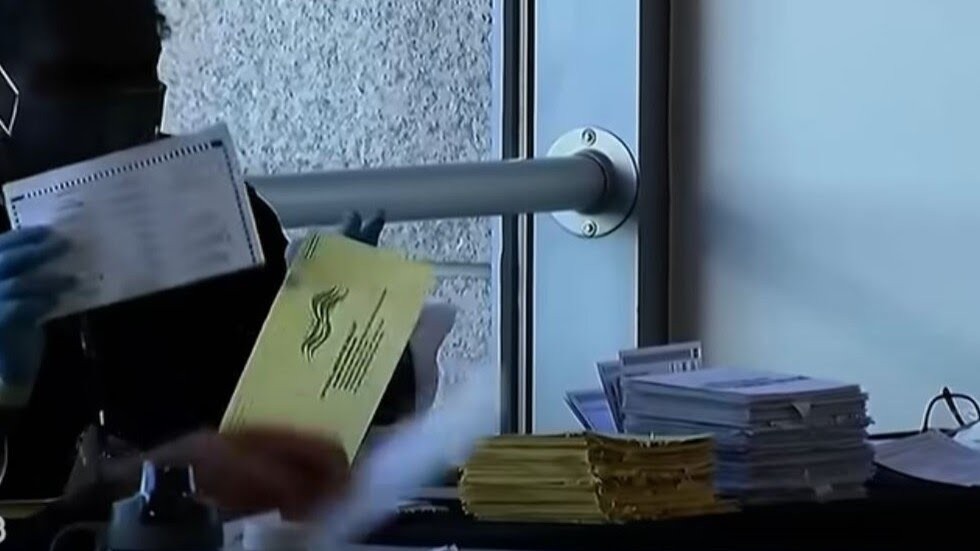 موتى صوتوا في الإنتخابات الأمريكية..قصص تزوير