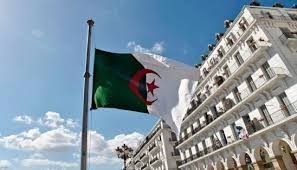 حزب جبهة التحرير الوطني يكتسح انتخابات الجزائر ويحصد 105 مقاعد بالبرلمان