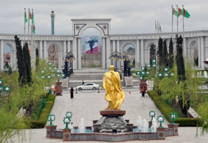 مسؤول باكستاني يكشف عن ضغوط عربية على باكستان للتطبيع