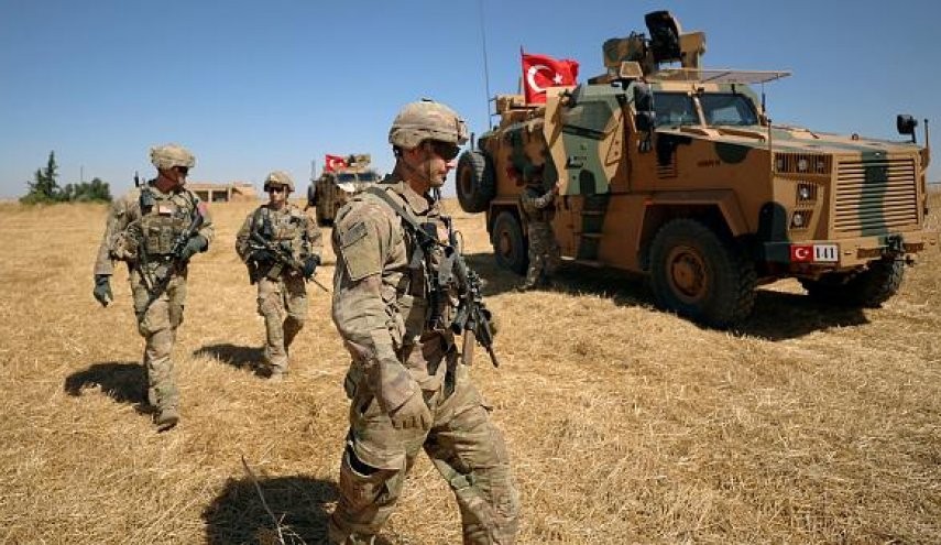 الجيش السوري يقصف رتلاً للجيش التركي جنوبي إدلب