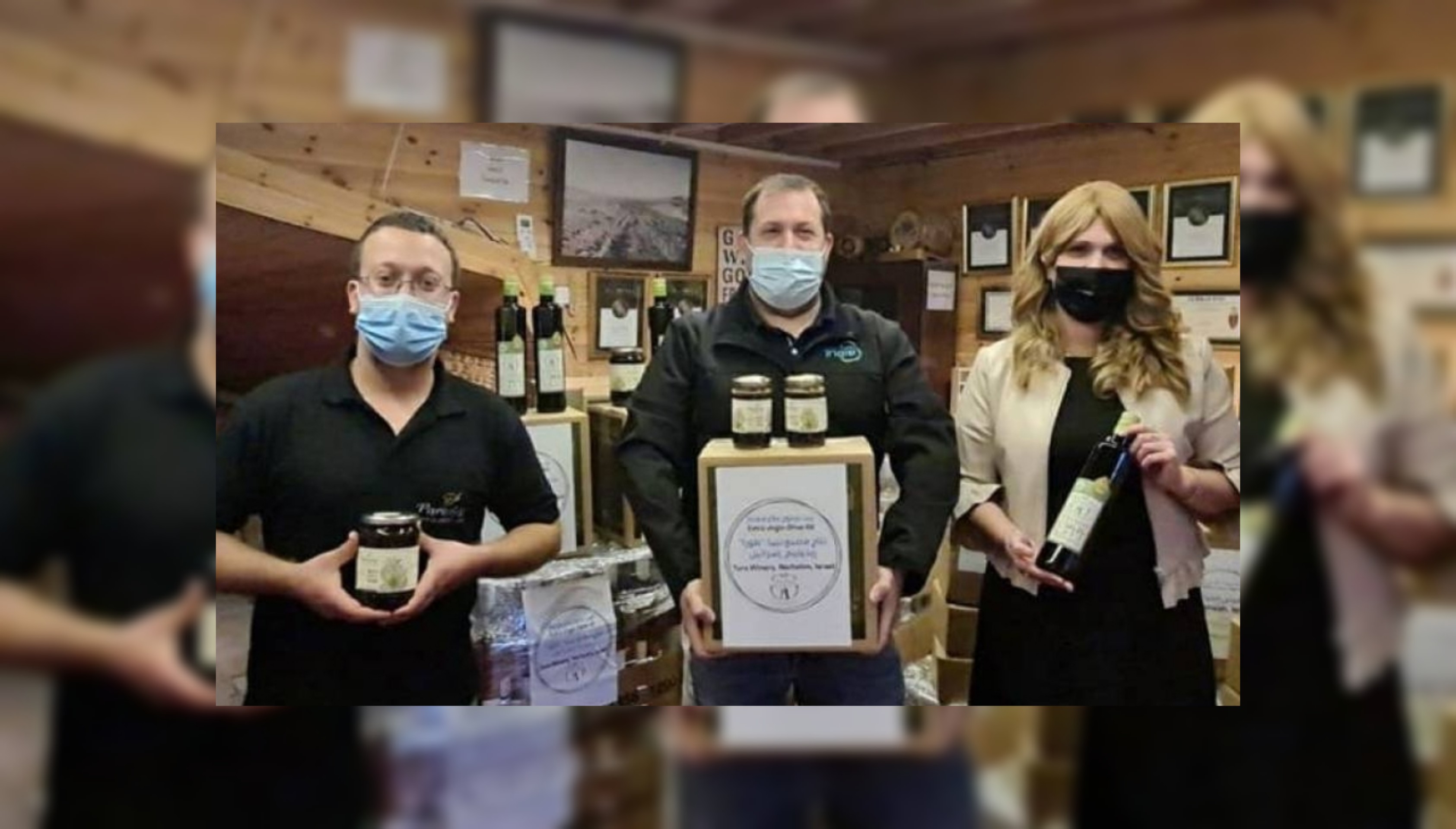 أول شحنة عسل ونبيذ وزيت زيتون من منتجات المستوطنات الإسرائيلية  تتجه إلى الإمارات