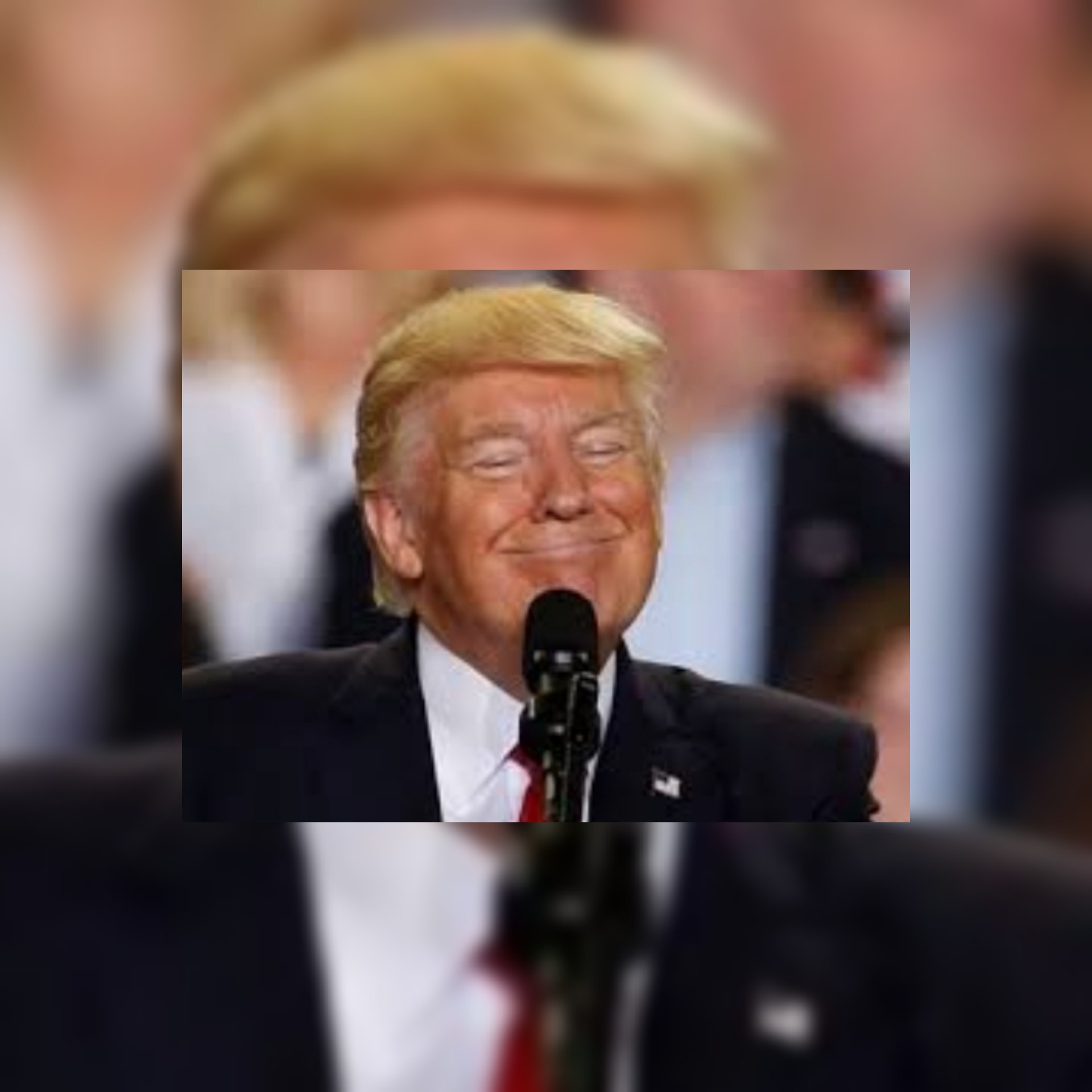 ترامب يسأل عن إمكانية منح نفسه عفوا رئاسيا