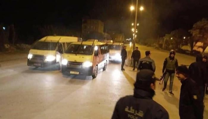 بالصور: احتجاجات وحرق واقتحام محال في ـ6 محافظات تونسية