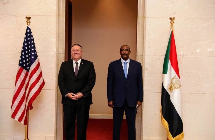 بومبيو يوقع على أمر شطب السودان من قائمة الإرهاب