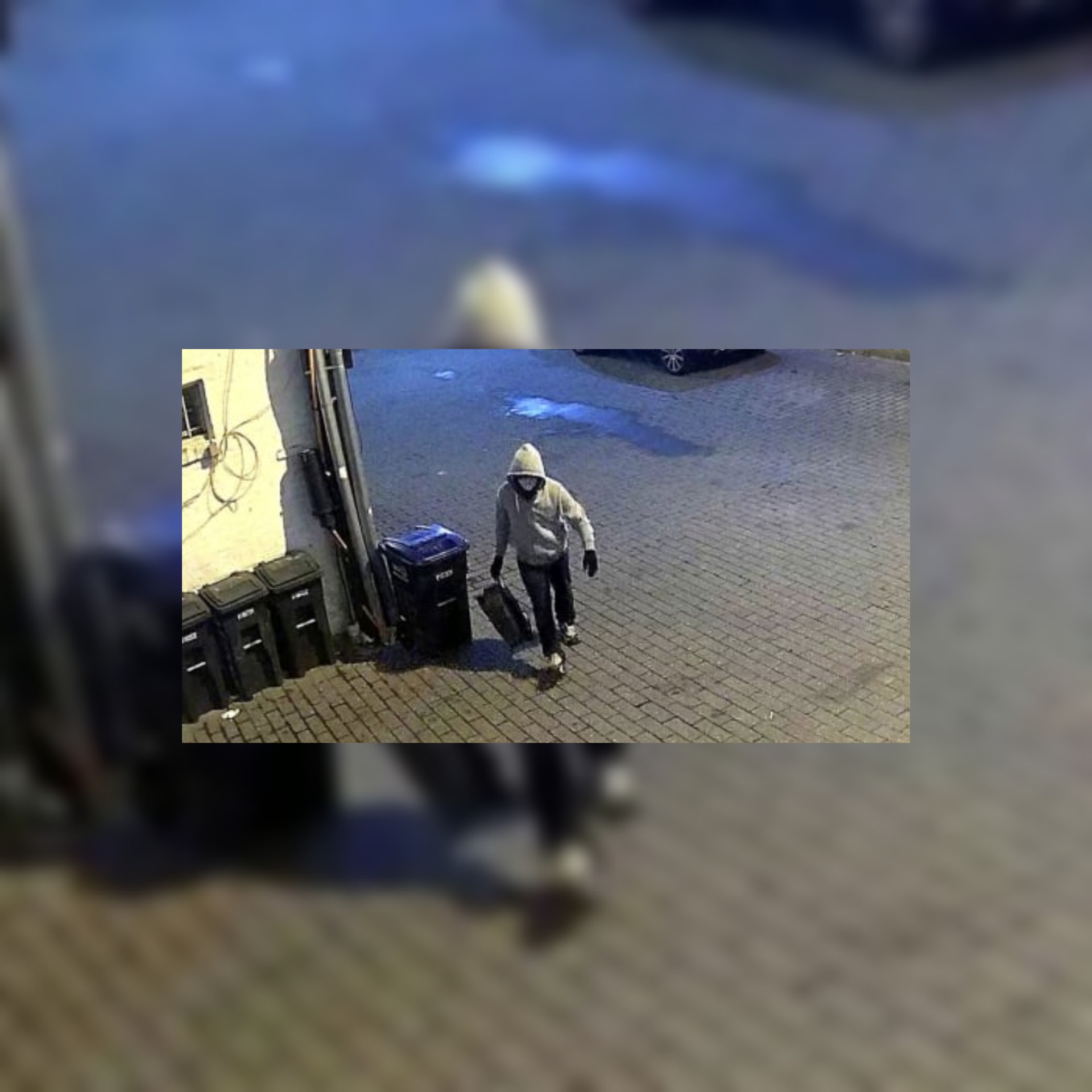 بالصور FBI ينشر صورة من زرع قنبلة أنبوبية بواشنطن خلال إقتحام الكونغرس ويعرض مكافأة