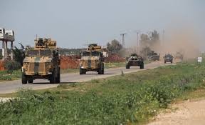 مدرعة تركية تدهس شاباً في ريف إدلب وتلوذ بالفرار