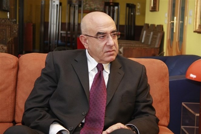 العميد مصطفى حمدان للقاضي علي ابراهيم.. أقفل منصة الصيرفة والا ستتحمل المسؤولية