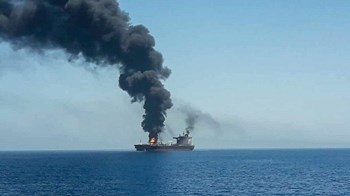 انفجار في سفينة مملوكة لشركة إسرائيلية في خليج عُمان