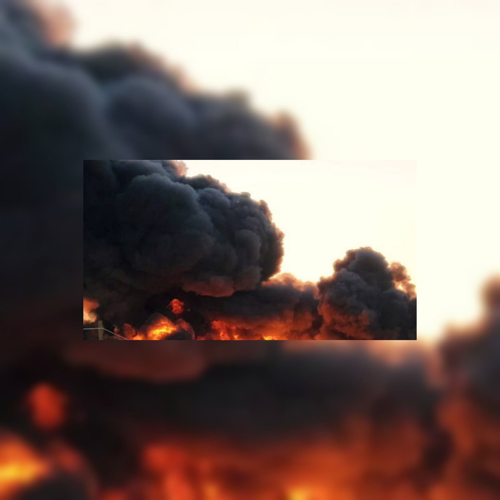 بالفيديو انفجار كبير وسط تكساس الأمريكية في حادث اصطدام شاحنة بقطار محمل بالفحم والبنزين